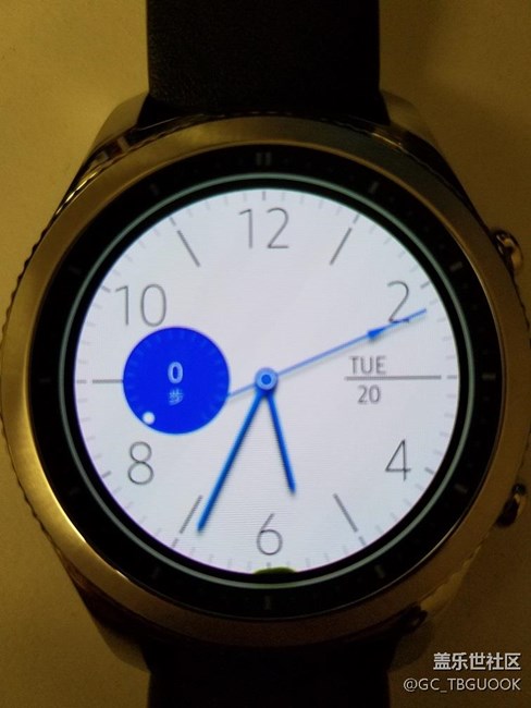 悲?。〗裉靹偸盏降慕?jīng)典版顯示屏漏液