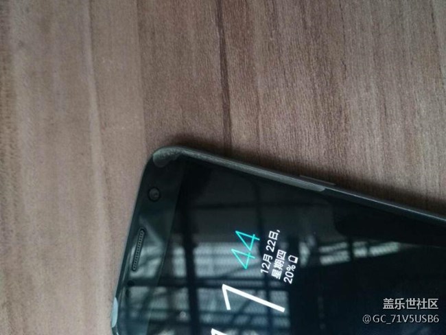 各位，幫忙看一下，這需要修還是換屏