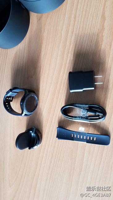 【用科技智造時間】終于帶上了Gear S3
