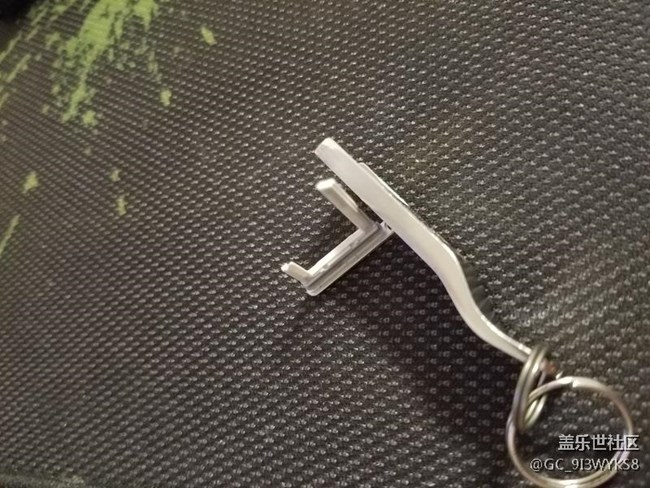 卡托斷了算什么 我這直接折里頭了.只能拆機!