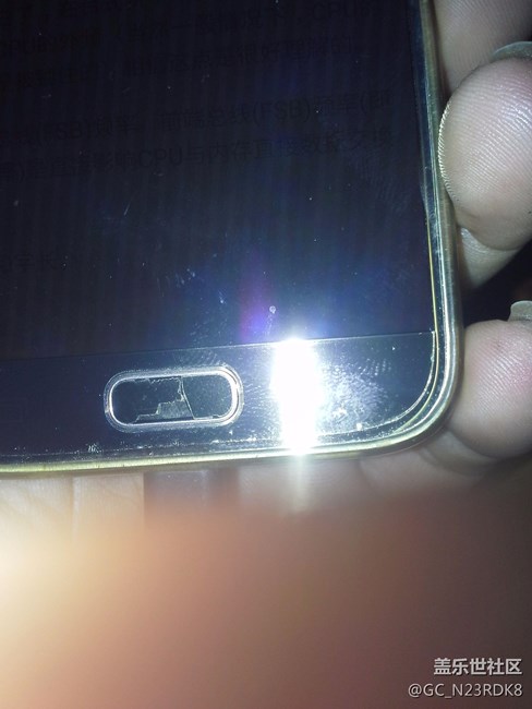 我的指紋鍵被三星原裝帖膜給撕成這樣