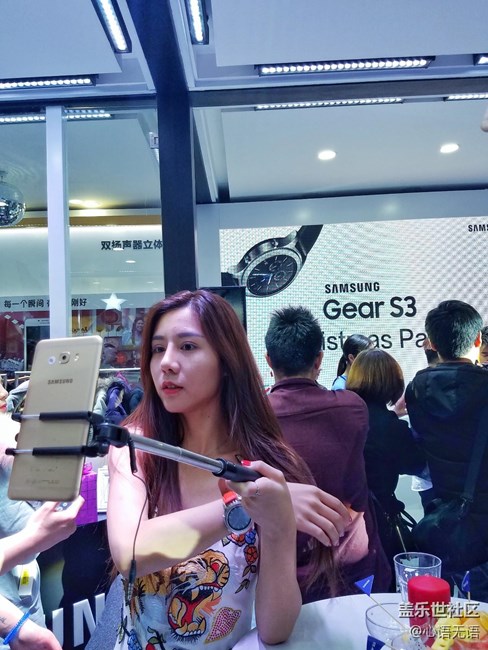 這個(gè)圣誕去王府井和Gear S3親密接觸