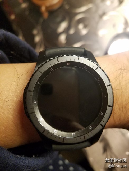 【用科技智造時間】不必那么像智能設備的智能手表