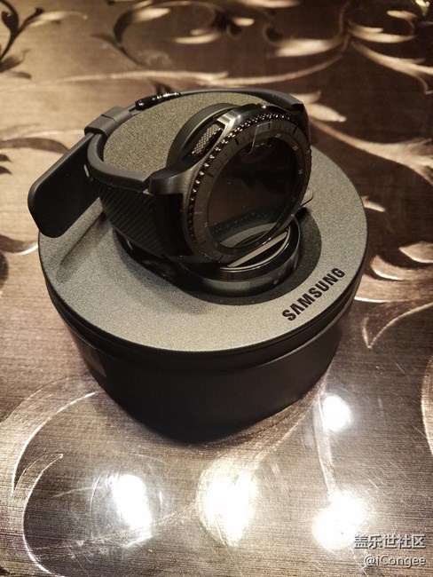 【用科技智造時間】不必那么像智能設備的智能手表