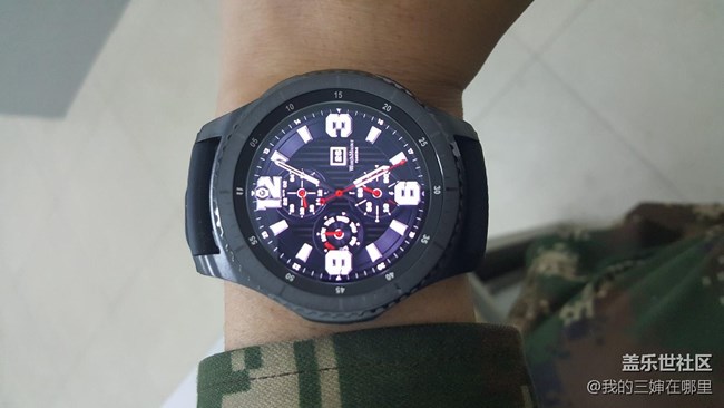 今天收到了盼望已久的Gear S3手表！請高手來解答我的疑惑！