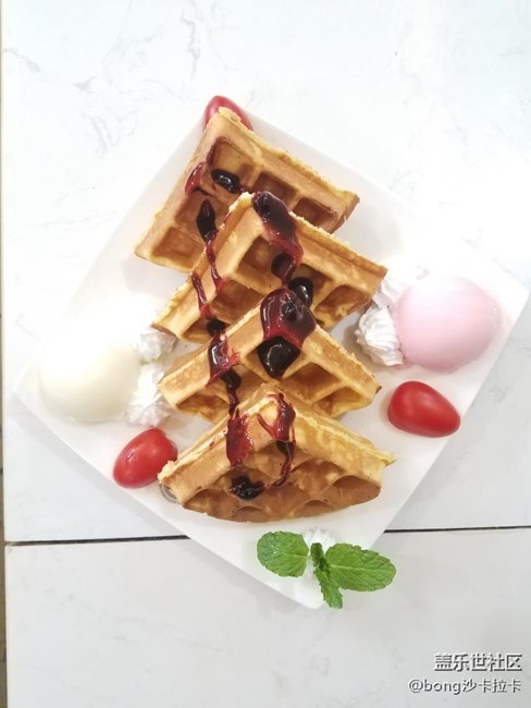 自己做的華夫餅 看著有食欲嗎