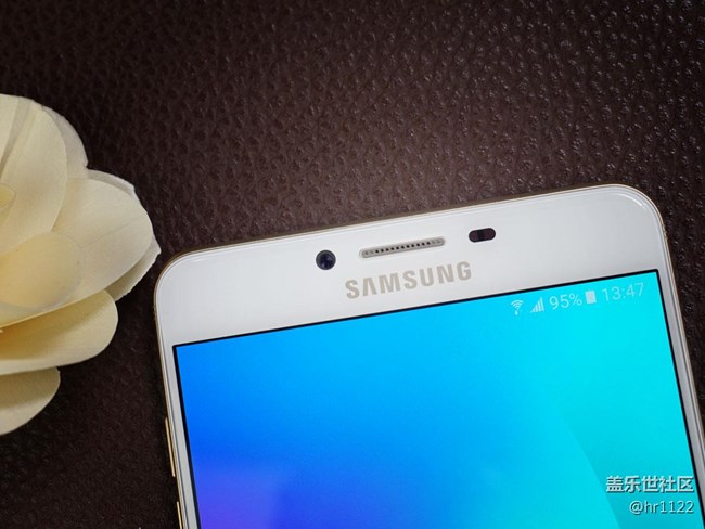 【轉(zhuǎn)】全金屬革新設(shè)計(jì) 三星Galaxy C9 Pro美圖 【轉(zhuǎn)】全金屬革新設(shè)計(jì) 三星Galaxy C9 Pro美圖