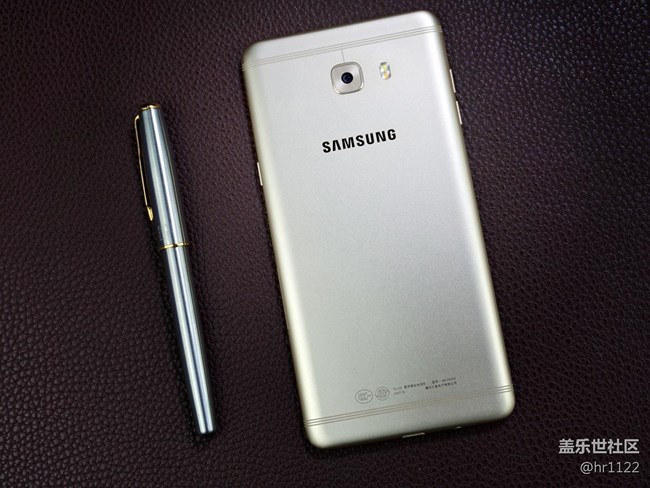 【轉(zhuǎn)】全金屬革新設(shè)計(jì) 三星Galaxy C9 Pro美圖 【轉(zhuǎn)】全金屬革新設(shè)計(jì) 三星Galaxy C9 Pro美圖