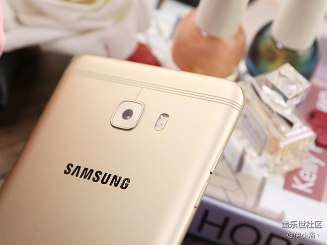 大屏控值得擁有 三星蓋樂世C9 Pro圖賞 大屏控值得擁有 三星蓋樂世C9 Pro圖賞