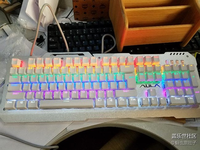 星幣商城兌換的禮品，快來(lái)看，猜猜手機(jī)型號(hào)