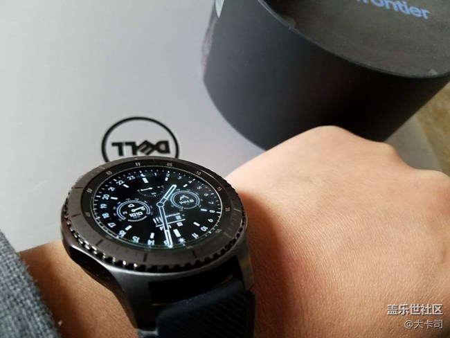 【用科技智造時(shí)間】Gear S3 frontier，去年買表，遲來(lái)的喜歡