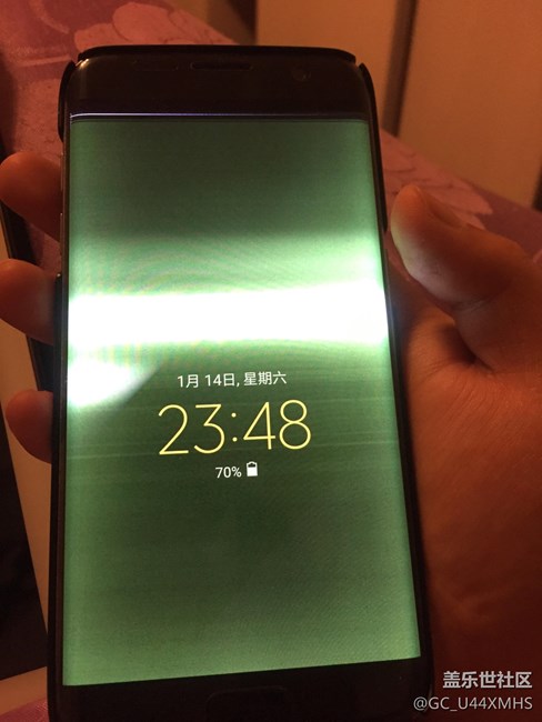 手機摔了，給看看大概啥問題，是內(nèi)屏壞了，還是啥硬件問題