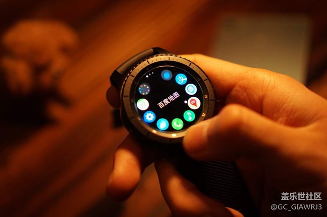 【用科技智造時(shí)間】S3可能是最美膩帥氣的智能穿戴設(shè)備了 【用科技智造時(shí)間】S3可能是最美膩帥氣的智能穿戴設(shè)備了