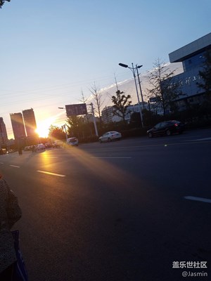 有天下班拍的太陽
