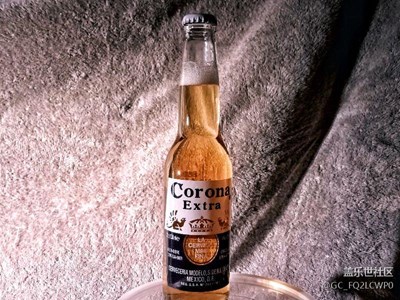 我喝的啤酒也是這么有范兒