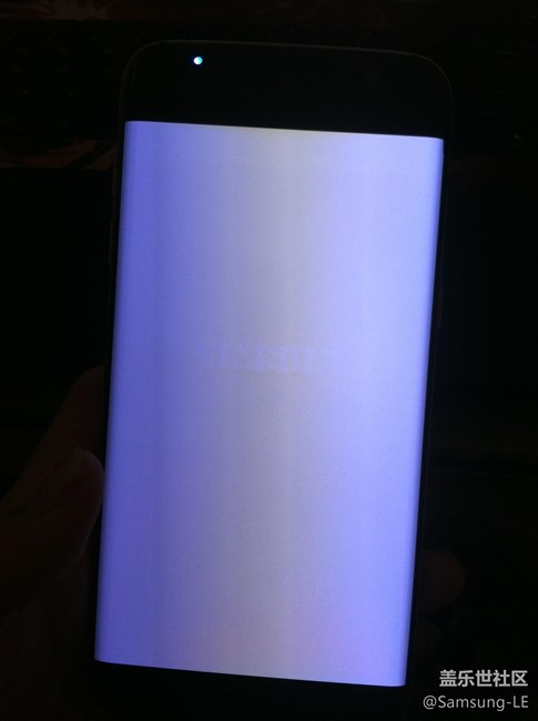 這個(gè)屏幕，怕是不能免費(fèi)修，但是外觀完好，不甘心啊