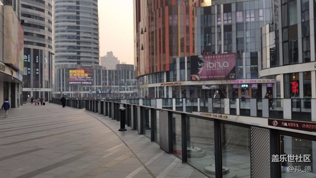 大年初七開(kāi)工 三里屯隨拍 大年初七開(kāi)工 三里屯隨拍