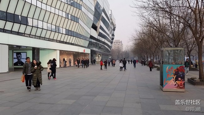 大年初七開(kāi)工 三里屯隨拍 大年初七開(kāi)工 三里屯隨拍