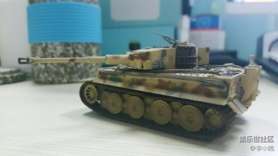 一直在辦公桌上收藏的模型