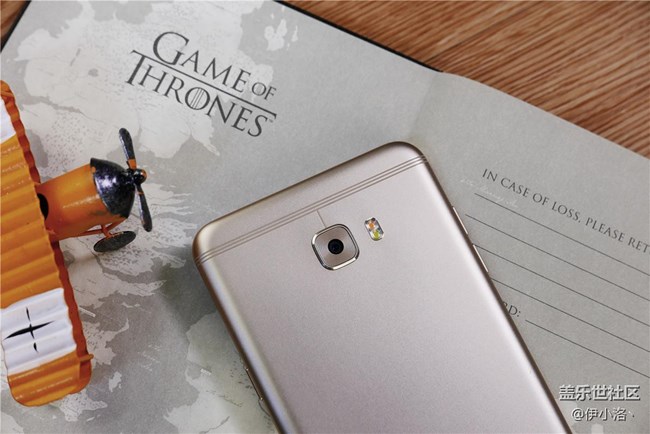 怎一個(gè)精致了得 三星Galaxy C7 Pro圖賞