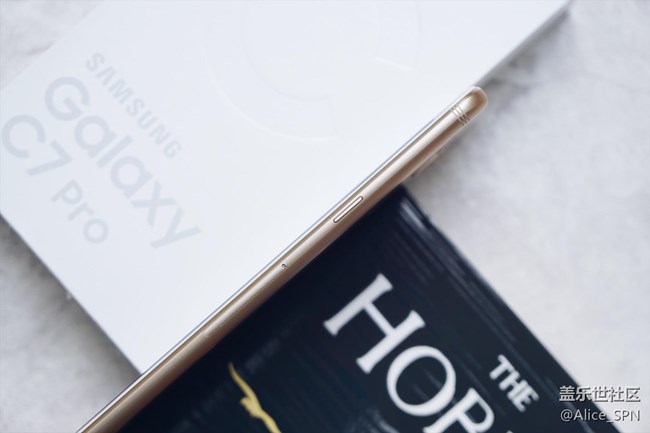 三星C7 Pro體驗(yàn)評測:一次高性價(jià)比的All in 三星C7 Pro體驗(yàn)評測:一次高性價(jià)比的All in