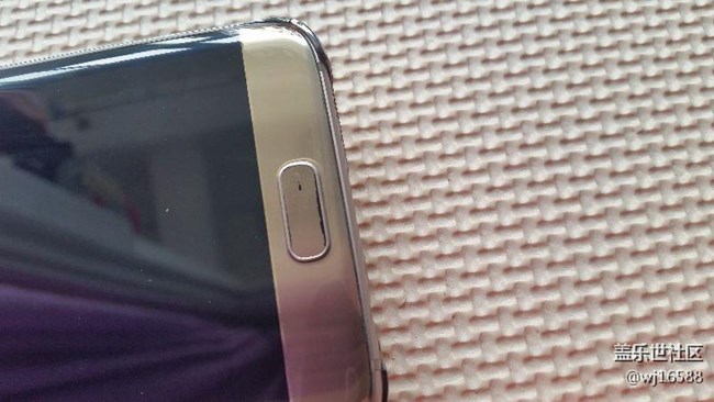 HOME鍵掉漆嚴(yán)重，強(qiáng)烈建議更換，支持的頂起