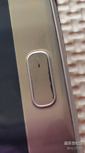 HOME鍵掉漆嚴(yán)重，強(qiáng)烈建議更換，支持的頂起