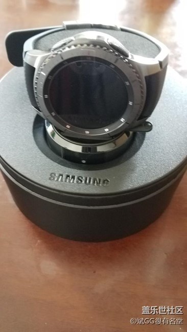 三星gear s3官網(wǎng)買的 今天到貨開箱