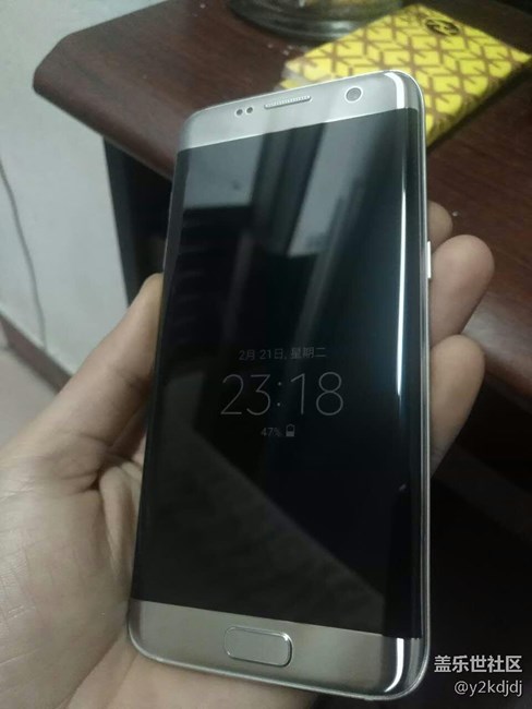 今天去售后更換前屏后蓋加卡托 還顏色