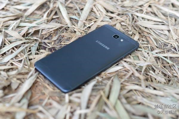 三星全面下調(diào)手機(jī)價(jià)格，采取高配低價(jià)策略！