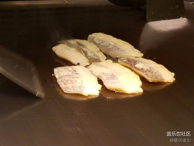 小7e的美食拍照模式還是很不錯的