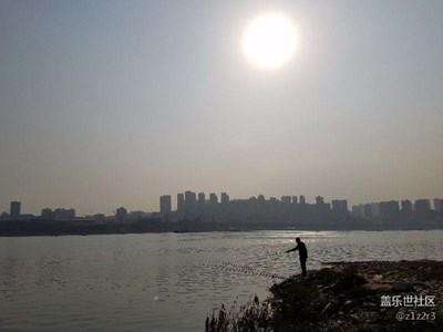 早春.釣魚(yú)人