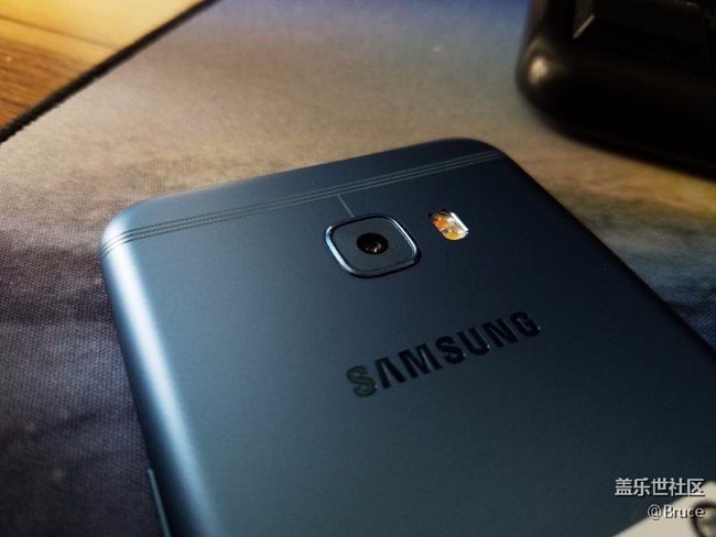 C5 Pro 碧湖藍(lán)圖賞