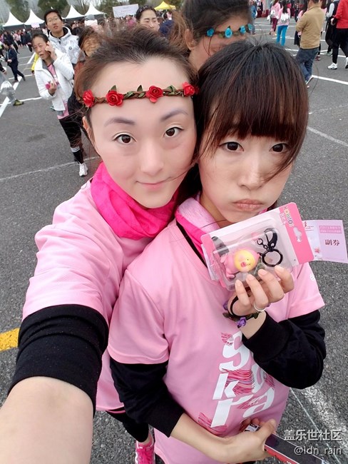 櫻花節(jié)首屆女子十公里路跑