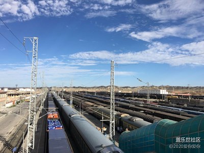 空中拍到的柳園車站。