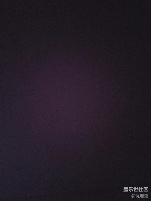 難道只有我的7e拍照中間泛紅，暗光下特別明顯！