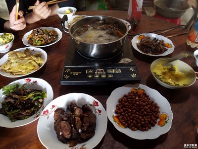 正宗的農(nóng)家飯菜