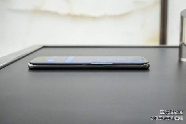 三星蓋樂(lè)世S8真機(jī)圖賞，科技與藝術(shù)的完美結(jié)合