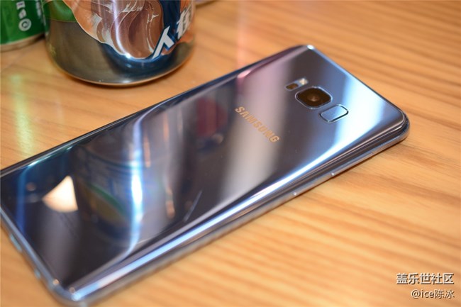 手感好到爆棚，三星Galaxy S8 安卓機(jī)皇上手體驗(yàn)首發(fā)