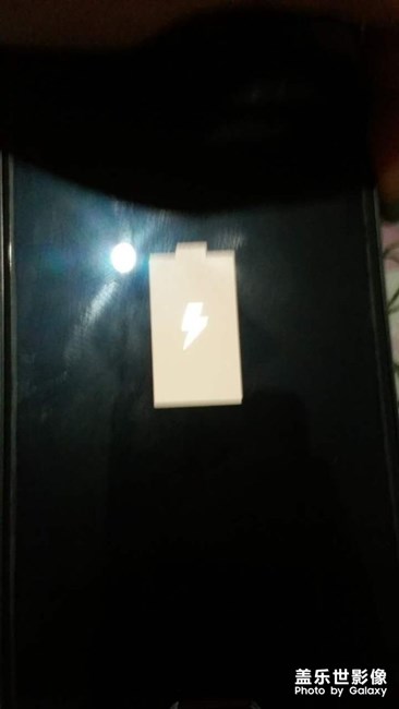 三星note4黑屏苦惱