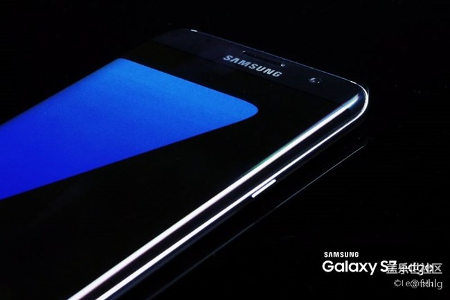 同學(xué)說要看看我的S7 edge管我要照片，結(jié)果居然生氣了