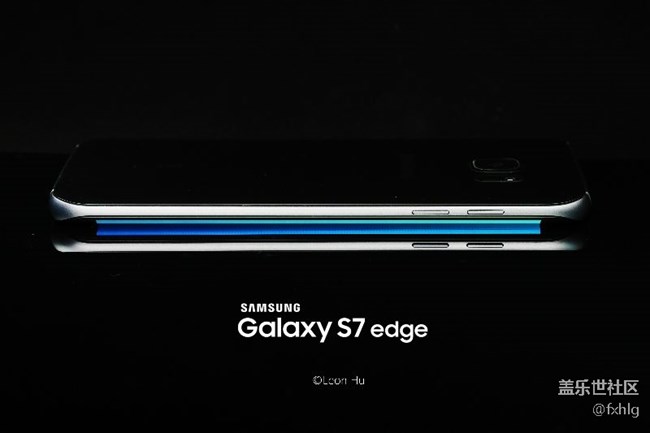 同學(xué)說要看看我的S7 edge管我要照片，結(jié)果居然生氣了