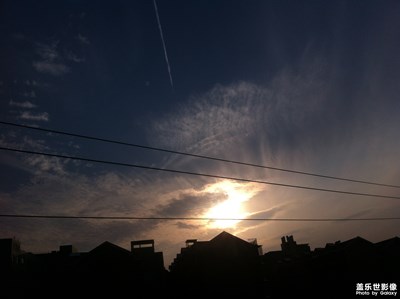 拿朋友的4s試了下