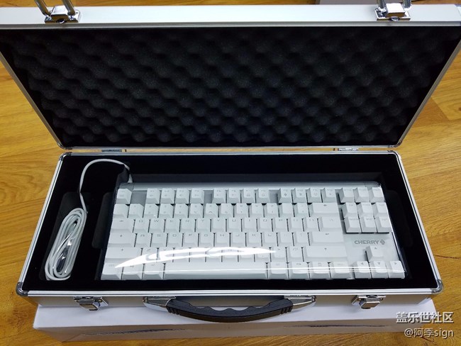 #我是極客# Cherry首款87鍵游戲鍵盤-MXBoard 8.0