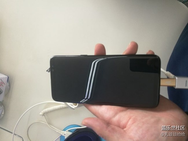 終于見了s8真機(jī)，感覺比s7e好看一萬(wàn)倍