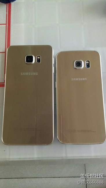 大E和小E的顏色本來(lái)就不一樣嗎，大家給看看