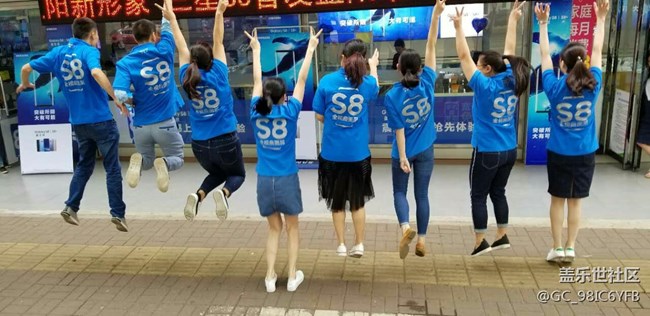 長(zhǎng)沙辦益陽(yáng)小區(qū)戰(zhàn)隊(duì)一起參加RUN FOR DREAM 一起跑8