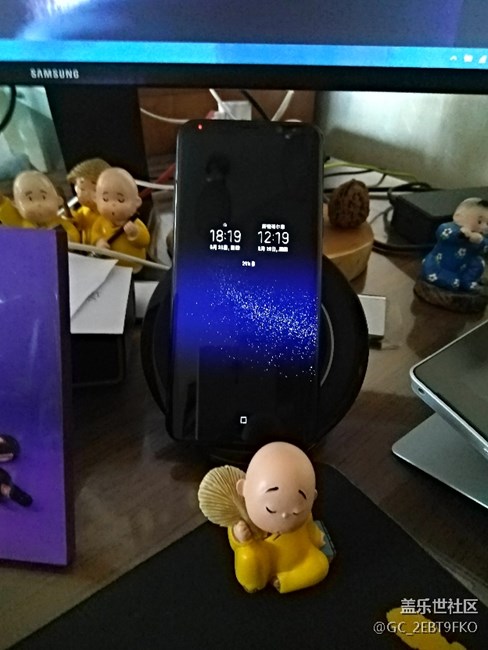 [S8曬單]22號到手的s8+,禮包到貨，黑色4代無線充也到貨了！