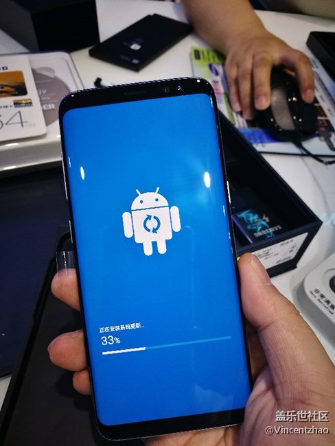 你們誰(shuí)有我送的東西多？