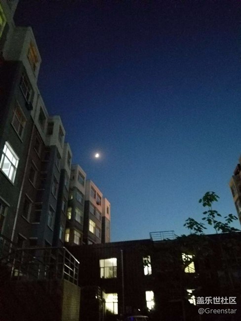 s7edge  7.0  夜間拍照，剛有點黑